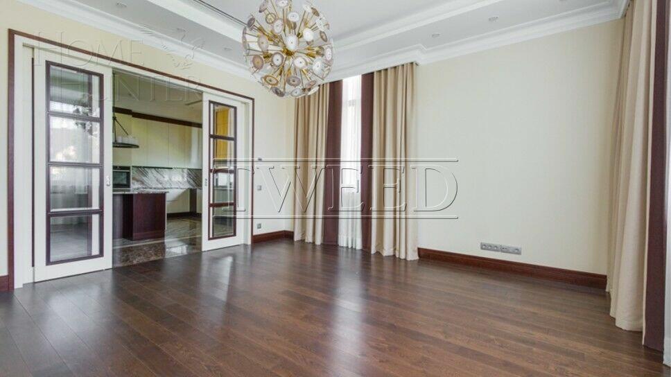 2-этажный коттедж 967.94 м² с отделкой