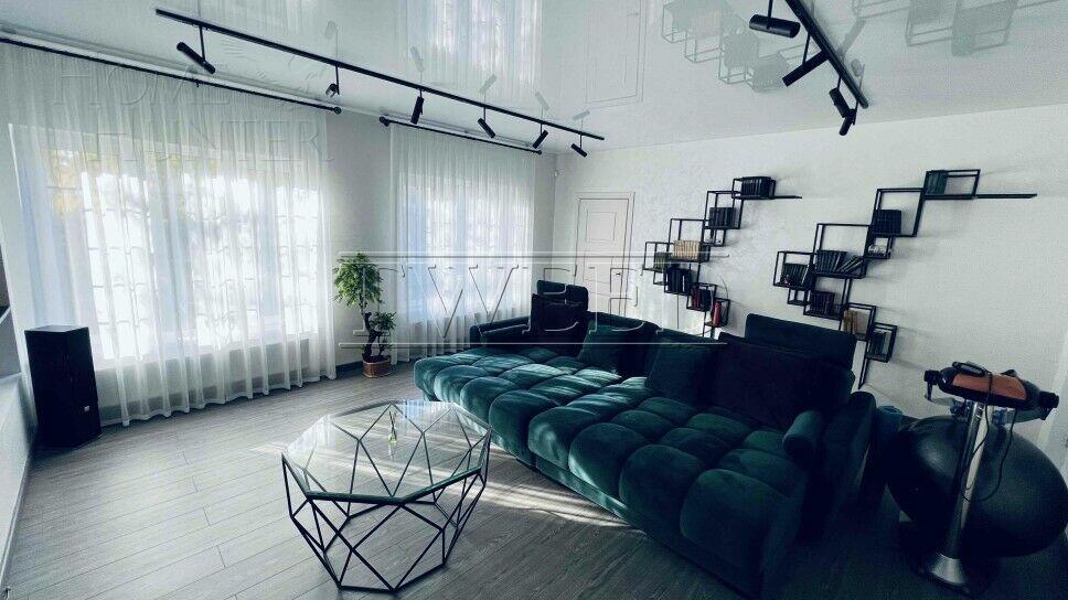 2-этажный коттедж 280 м² с отделкой