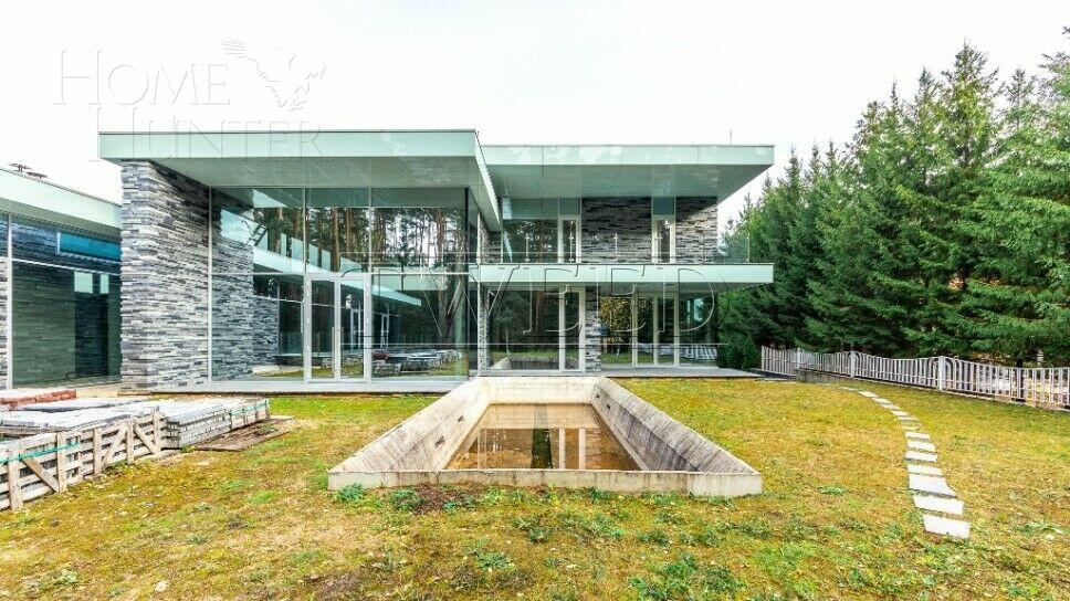 3-этажный коттедж 1 546 м² без отделки