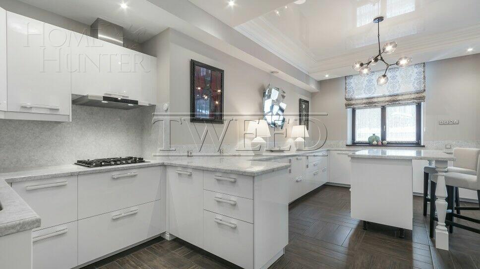 2-этажный коттедж 735 м² с отделкой