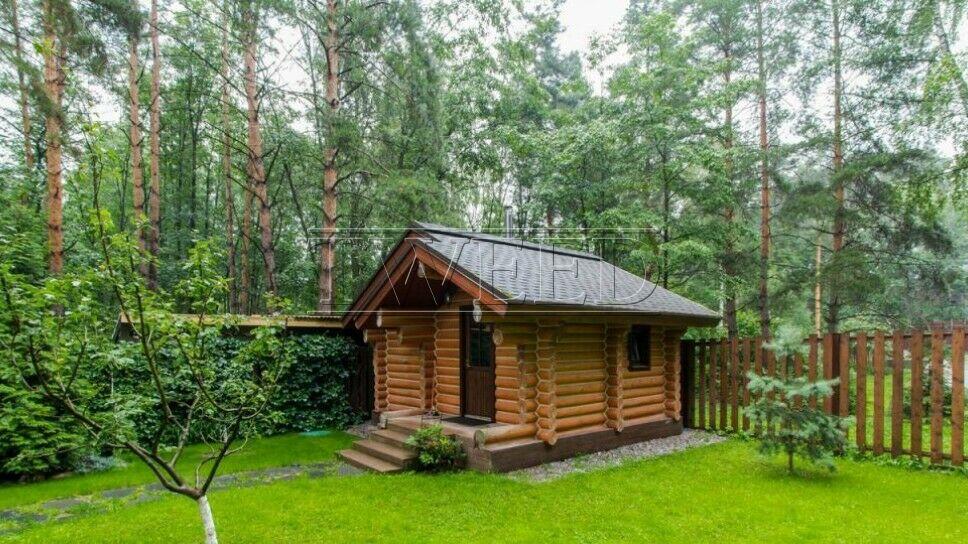 3-этажный коттедж 350 м² с отделкой