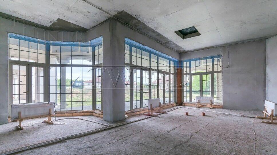 2-этажный коттедж 2 000 м² без отделки