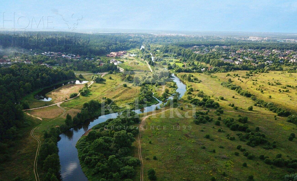 Панорамный вид коттеджа