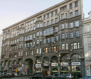 Город продает часть дома на Петровке