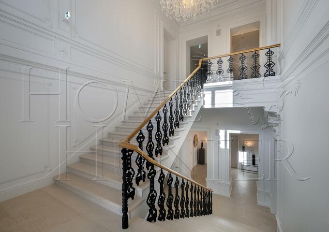 ЖК «Дом с Атлантами»