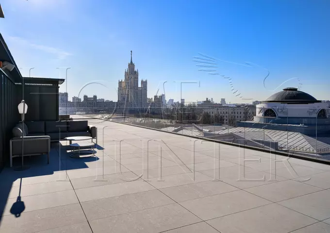 ЖК «Дом с Атлантами»