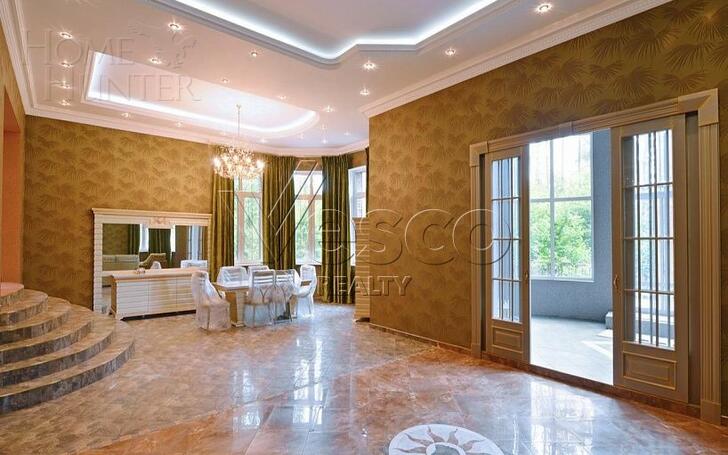 2-этажный коттедж 1 500 м² с отделкой