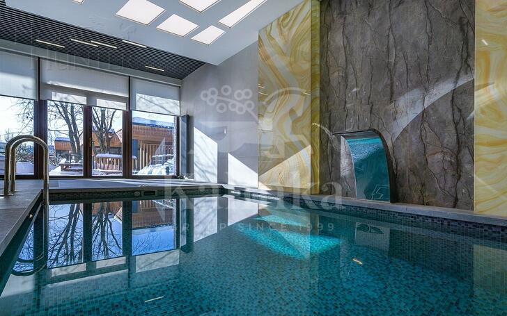 2-этажный коттедж 590 м² с отделкой