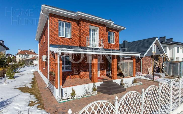 2-этажный коттедж 280 м² с отделкой