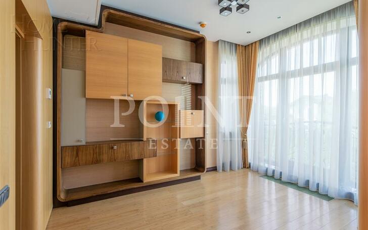 3-этажный коттедж 860 м² с отделкой