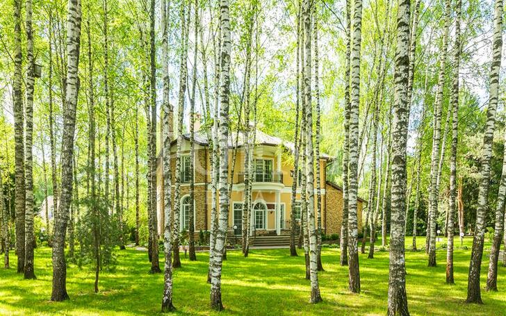 2-этажный коттедж 1 200 м² с отделкой