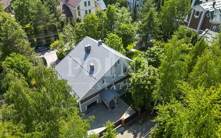 3-этажный коттедж 400 м² с отделкой