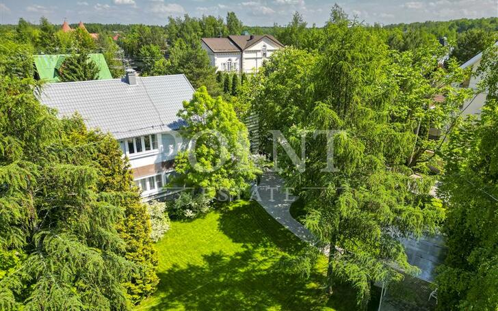 3-этажный коттедж 400 м² с отделкой