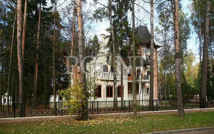 2-этажный коттедж 691 м² с отделкой