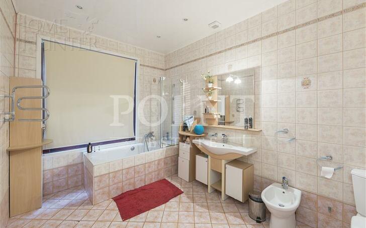 2-этажный коттедж 600 м² с отделкой