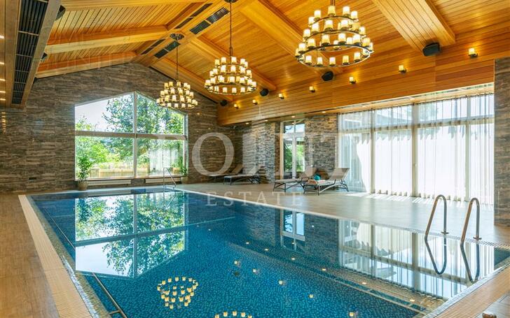 2-этажный коттедж 1 700 м² без отделки