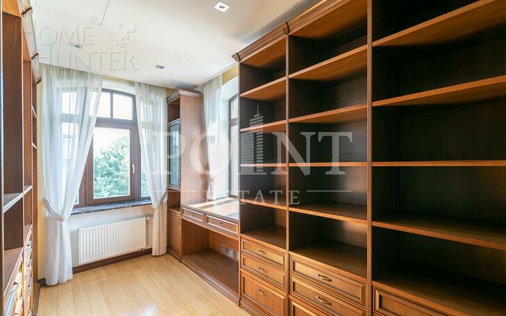 3-этажный коттедж 860 м² с отделкой