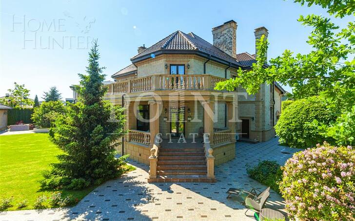 2-этажный коттедж 660 м² с отделкой