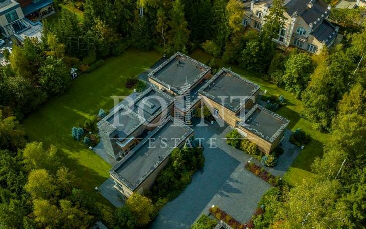 1-этажный коттедж 650 м² с отделкой