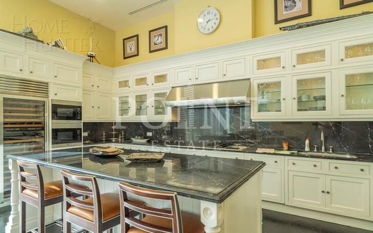 1-этажный коттедж 650 м² с отделкой