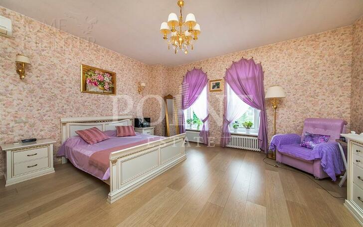 3-этажный коттедж 850 м² с отделкой