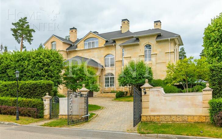 2-этажный коттедж 1 800 м² с отделкой