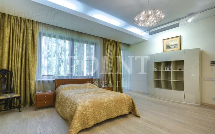 2-этажный коттедж 1 500 м² с отделкой