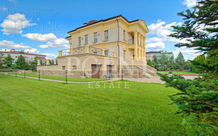 2-этажный коттедж 800 м² с отделкой