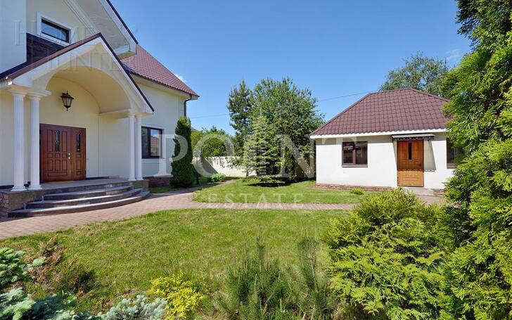 2-этажный коттедж 350 м² с отделкой