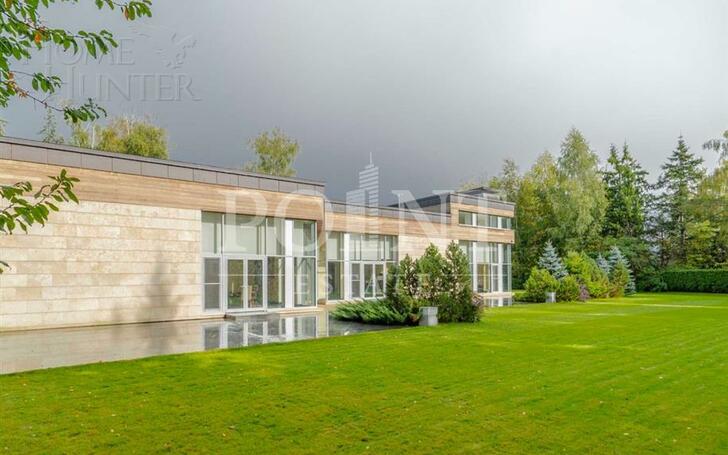 1-этажный коттедж 650 м² с отделкой