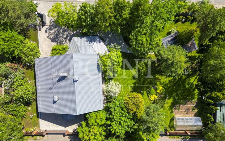 3-этажный коттедж 400 м² с отделкой