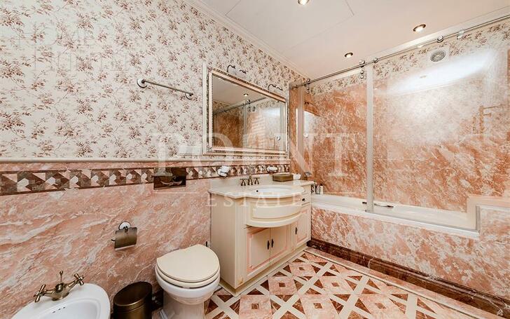 КОТТЕДЖ 2 000 м² с отделкой