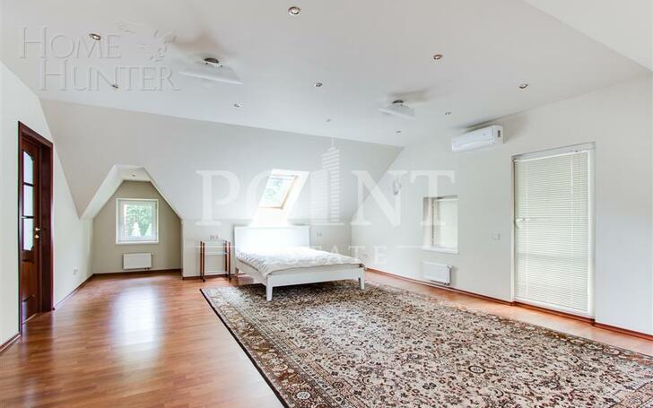 3-этажный коттедж 450 м² с отделкой