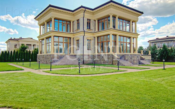2-этажный коттедж 800 м² с отделкой