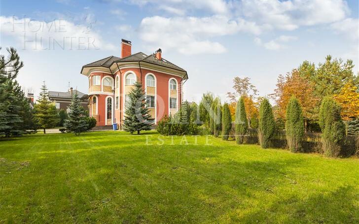 2-этажный коттедж 730 м² с отделкой