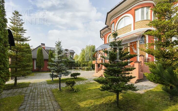 2-этажный коттедж 730 м² с отделкой