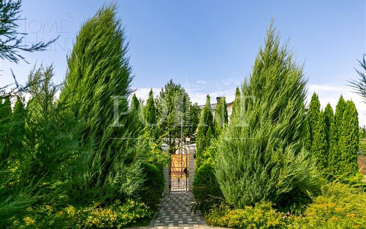 3-этажный коттедж 860 м² с отделкой