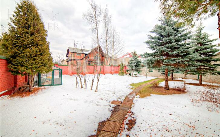 2-этажный коттедж 750 м² с отделкой