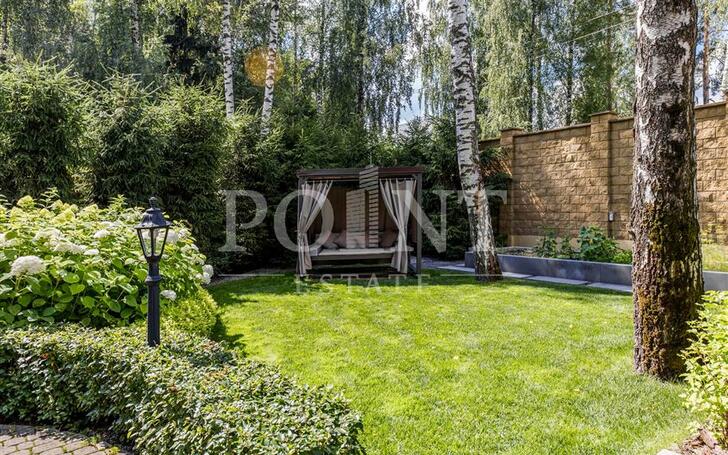 2-этажный коттедж 1 063 м² с отделкой