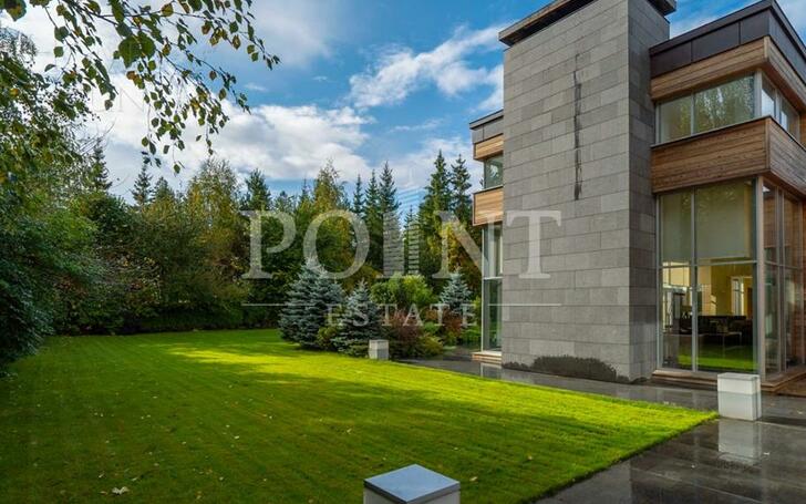 1-этажный коттедж 650 м² с отделкой