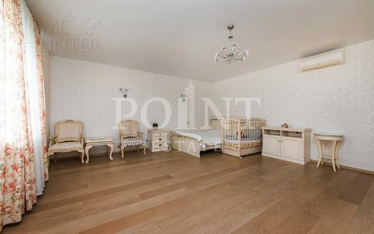 3-этажный коттедж 850 м² с отделкой