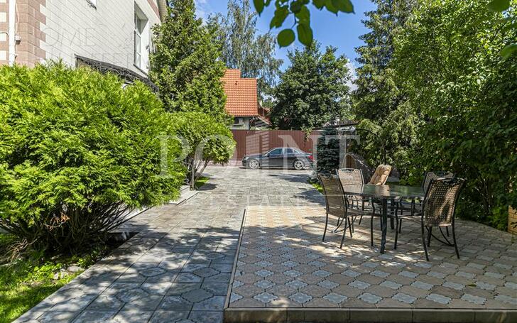 2-этажный коттедж 320 м² с отделкой