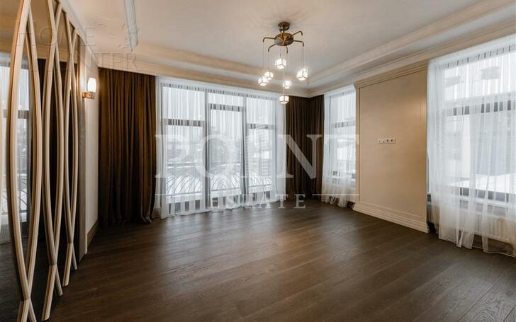 2-этажный коттедж 400 м² с отделкой
