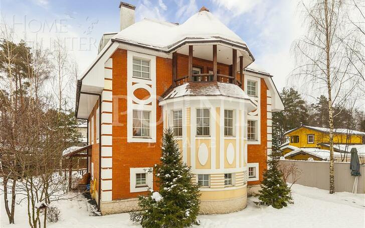 2-этажный коттедж 700 м² с отделкой