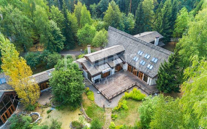 1-этажный коттедж 1 886.9 м² с отделкой