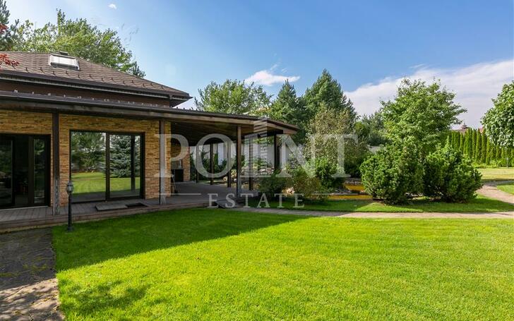 3-этажный коттедж 860 м² с отделкой