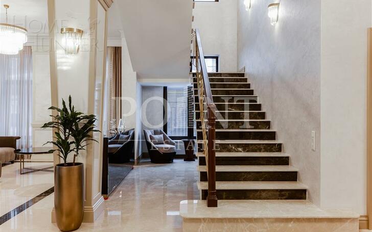 2-этажный коттедж 400 м² с отделкой