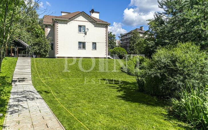 2-этажный коттедж 320 м² с отделкой