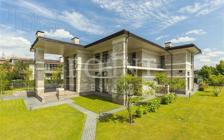 2-этажный коттедж 989.7 м² с отделкой