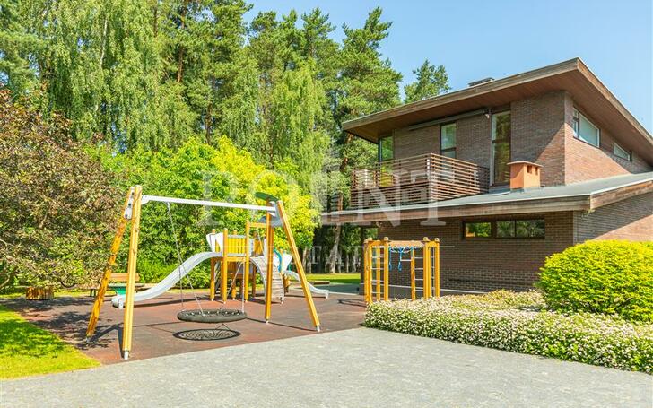 2-этажный коттедж 1 254 м² с отделкой
